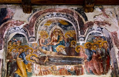 Interior de la Iglesia de Santa María, Leusa, Albania de Unknown
